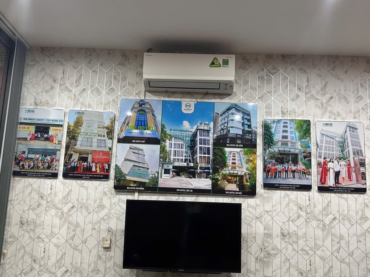 In ảnh trưng bày cho công ty
